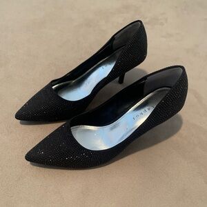 Black Heels with Rhinestones NWOT-size 7 1/2